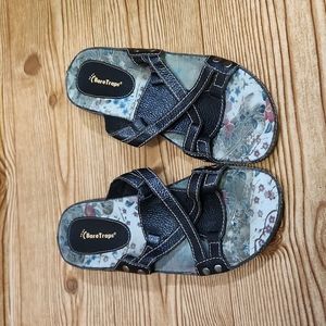 BareTraps Women's Black Leather Slide Sandals Size 9.5